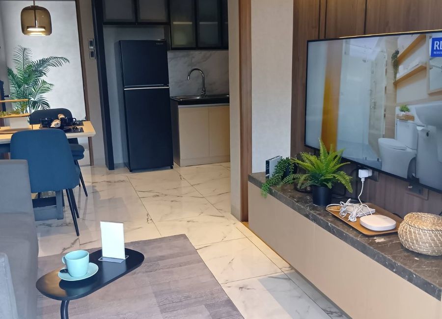 NEXT CENTRAL BUSINESS DISTRICT IN ORTIGAS EXTENSION 1BR CONDO