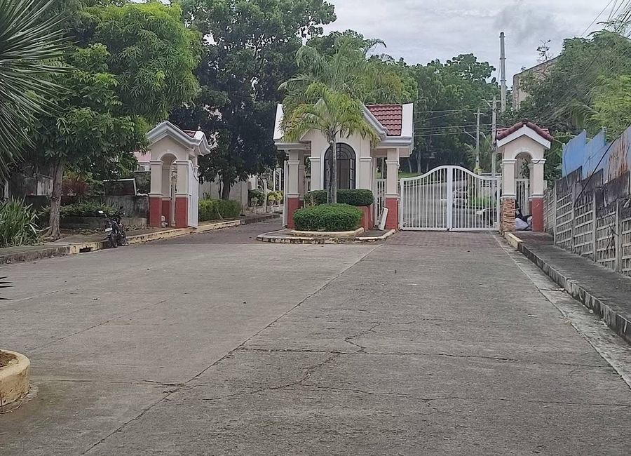 RUSH SALE 300SQM RESIDENTIAL LOT IN GLENROSE SUBD CARCAR