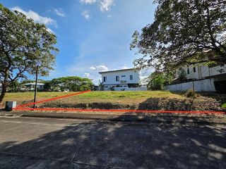 Lot For Sale at Ayala Southvale Sonera, Las Piñas City