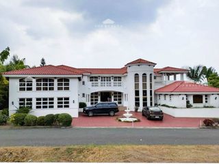 Tagaytay Highlands Midlands 6BR House for Sale | Batangas