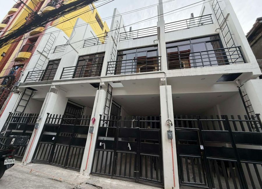 Manila Townhouse w/ Roofdeck near University Belt, Lacson, Fajardo, Nagtahan SD