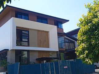 5 Bedroom Brand New House & Lot for Sale at McKinley Hill Village, Taguig