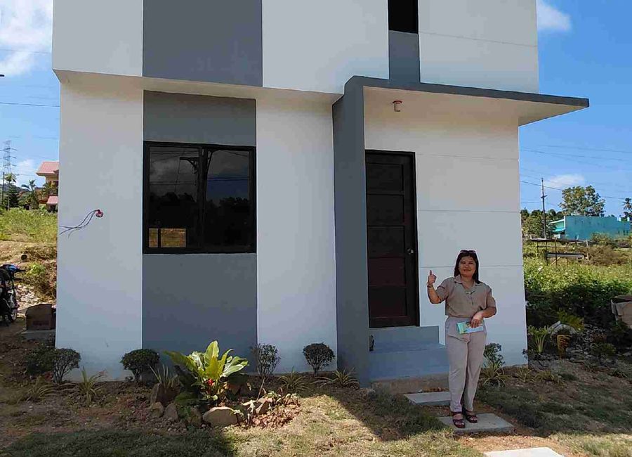 AFFORDABLE HOUSE&LOT IN TOLEDO