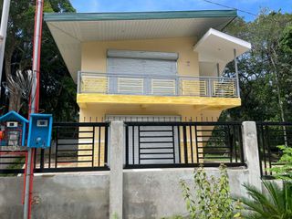 HOUSE AND LOT FOR SALE ALONG THE NATIONAL HIGHWAY SIQ00196