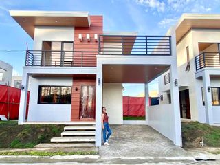 FOR SALE: Prime Corner 3BR Home in Adelaida Meadow Residences. Save ₱4M!