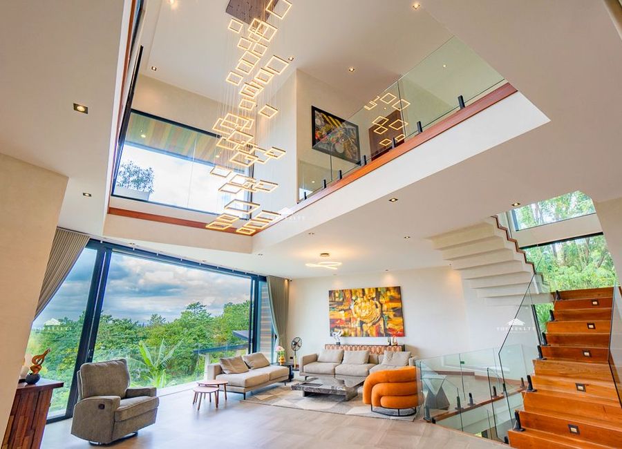 RUSH Sale: 6BR House and Lot in Rizal at Timberland Heights