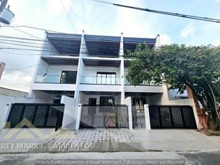 BRAND NEW BEAUTIFUL MODERN DESIGN 3 STOREY TRIPLEX HOUSE AND LOT IN LAS PIÑAS CITY