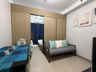 Semi-Furnished 1 Bedroom Unit with balcony for Rent in Unit B010432 Tower 2 Shore 2 Residences Pasay City