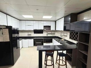7Room 2-Storey House for Sale or Rent
