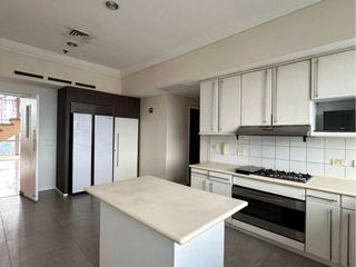 Spacious 4 Bedroom Penthouse in Pacific Plaza Tower BGC Taguig