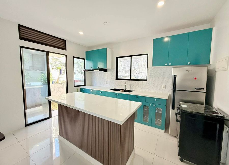 Ready For Occupancy Single Detached 4 Bedroooms Near To SM Consolacion