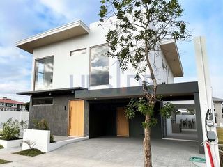 Treveia Nuvali Modern 4 Bedroom House For Sale