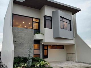 Rush Single Attached House & Lot in Aurella Ridge Binangonan Rizal