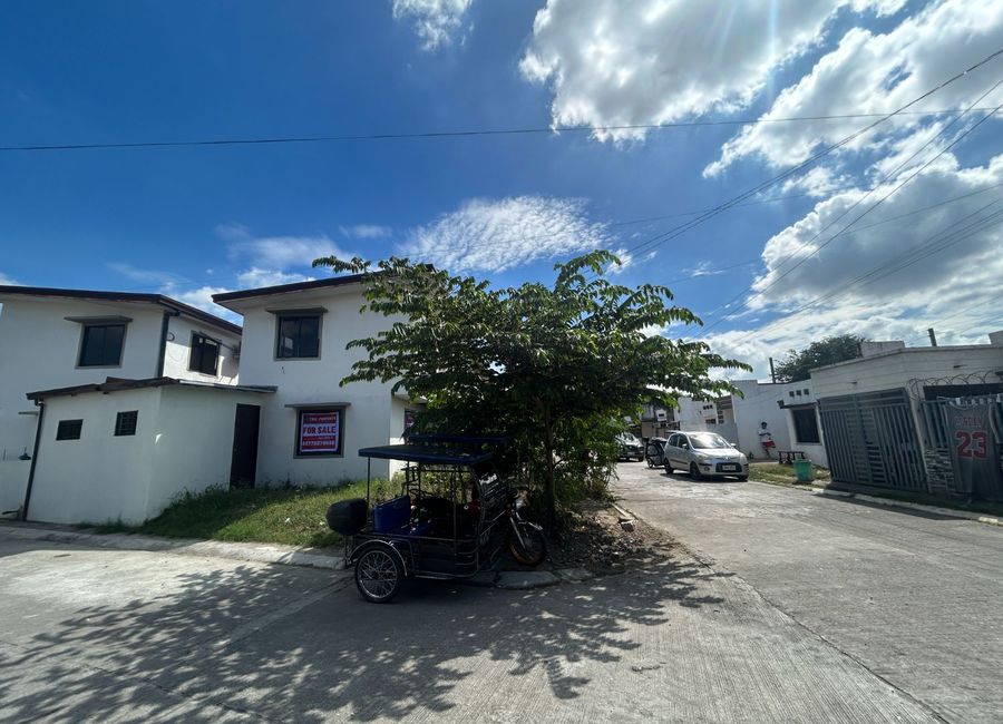Strategic Value: Premium Corner Townhouse in Bloomfield, Mabalacat