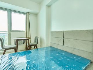 AZURENORTH24XXB: For Rent Semi Furnished Studio with Baclony in Azure North Pampanga