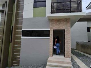 Minglanilla Highlands Duplex/ Fully furnished unit is up for Sale!!!