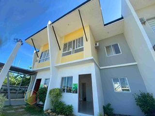 READY TO MOVE IN 2 BEDROOM HOME