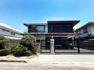 Ayala Alabang Village Modern House with Pool For Sale