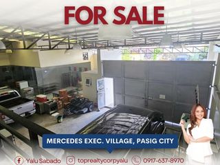 Warehouse For Sale in Mercedes Executive Village, Pasig City