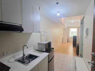Studio furnished unit for lease alomg Taft