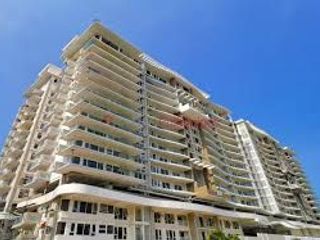 FOR SALE! 2 Bedrooms in Oak Harbor Residences, Parañaque City