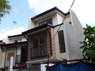 TOWNHOUSE PRE-SELLING - Modern 3-Storey  near Sta. Lucia Mall