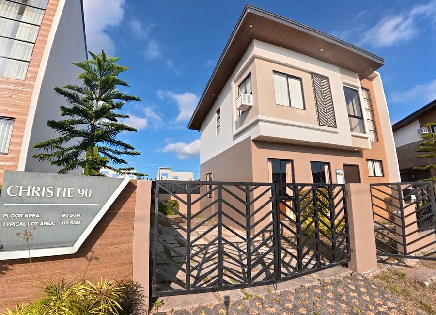 Batulao House & Lot - Christie 90