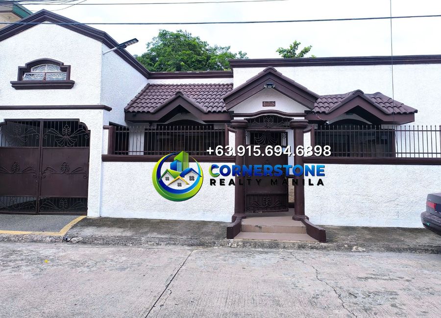 🏡 Modern Bungalow with Swimming Pool – Your Forever Home Awaits!