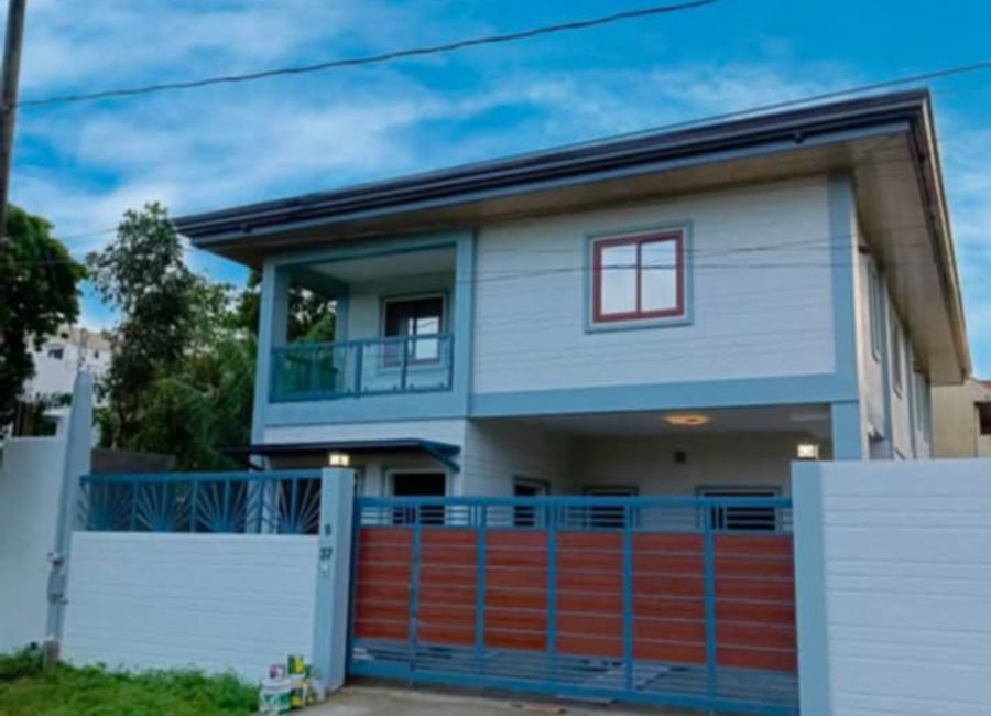 House & Lot For Sale in Foggy Heights Tagaytay City-MC