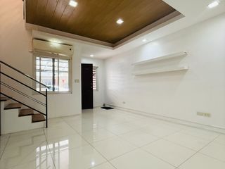 For Sale Townhouse in Marikina Heights
