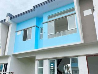 RFO TOWNHOUSE BESIDE SUNSET BOULEVARD
