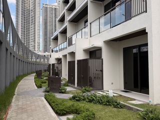 Townhouse 3 Bedroom Acqua Residences Nuliv Townvillas For Rent Mandaluyong
