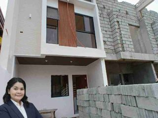 TOWNHOUSE IN UPPER ANTIPOLO
