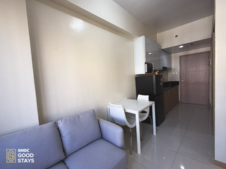 Fully-Furnished 1 Bedroom Unit with Balcony for Rent in  Unit B6A0711 Tower 6 Field Residences Parañaque City