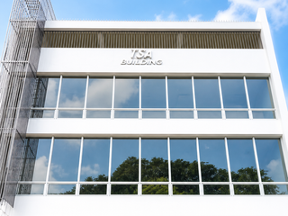4 STOREY COMMERCIAL BUILDING FOR SALE AND/OR FOR LEASE LOCATED AT MOLINOO IIII BACOOR CITY