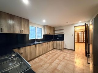 🏡 FOR RENT: Silver Hills House – #7 Ruby Street