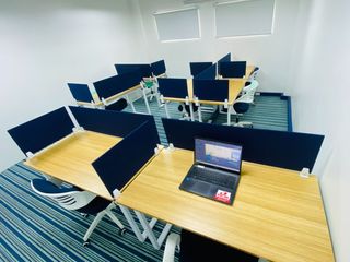 FLEXIDESK CO-WORKING SEATS/ SHARED OFFICE