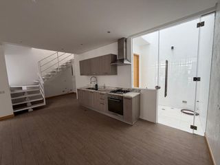 Townhouse for lease in M Residences at Mahogany Place III, Acacia Estates, Taguig City