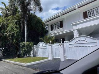 4BR House for rent in Pasig City