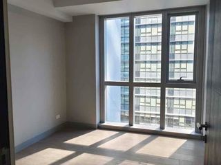 Luxury 1BR in Uptown Modern BGC | North-Facing | Pre-Selling | No Downpayment
