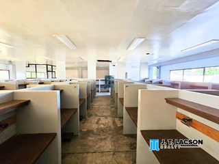 𝗖𝗔𝗟𝗟 𝗖𝗘𝗡𝗧𝗘𝗥–𝗥𝗘𝗔𝗗𝗬 𝗢𝗙𝗙𝗜𝗖𝗘 𝗦𝗣𝗔𝗖𝗘 𝗙𝗢𝗥 𝗟𝗘𝗔𝗦𝗘