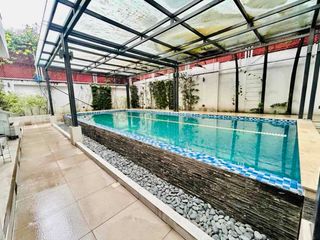FOR LEASE-4BR Modern House in URDANETA Village Makati