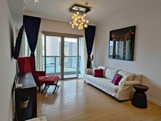 Luxury Living at One Shangri-La Place | Spacious 77 sqm 1BR for Lease