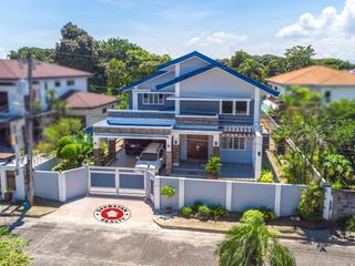 Prestigious 5-BR Executive Home in Insular Village West – Move-in Ready & Spacious