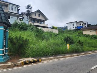 Pinewoods corner lot
