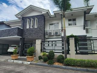 CORNER 6-BEDROOM HOUSE FOR SALE IN ANGELES CITY PAMPANGA