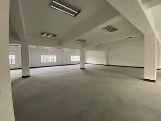 3-Storey Warehouse For Rent with Loading Dock near Quezon Avenue