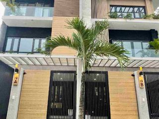 Premium 4BR Duplex with Elevator near BGC For Sale Brand New FA: 410 sqm clean Title in Taguig City