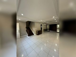 Spacious Townhouse with Balcony in Casuntingan