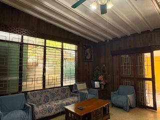 KAPITOLYO LOT PASIG